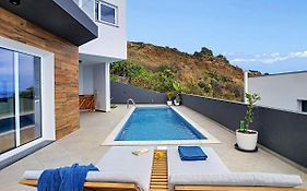 Villa Omar By Lovelystay