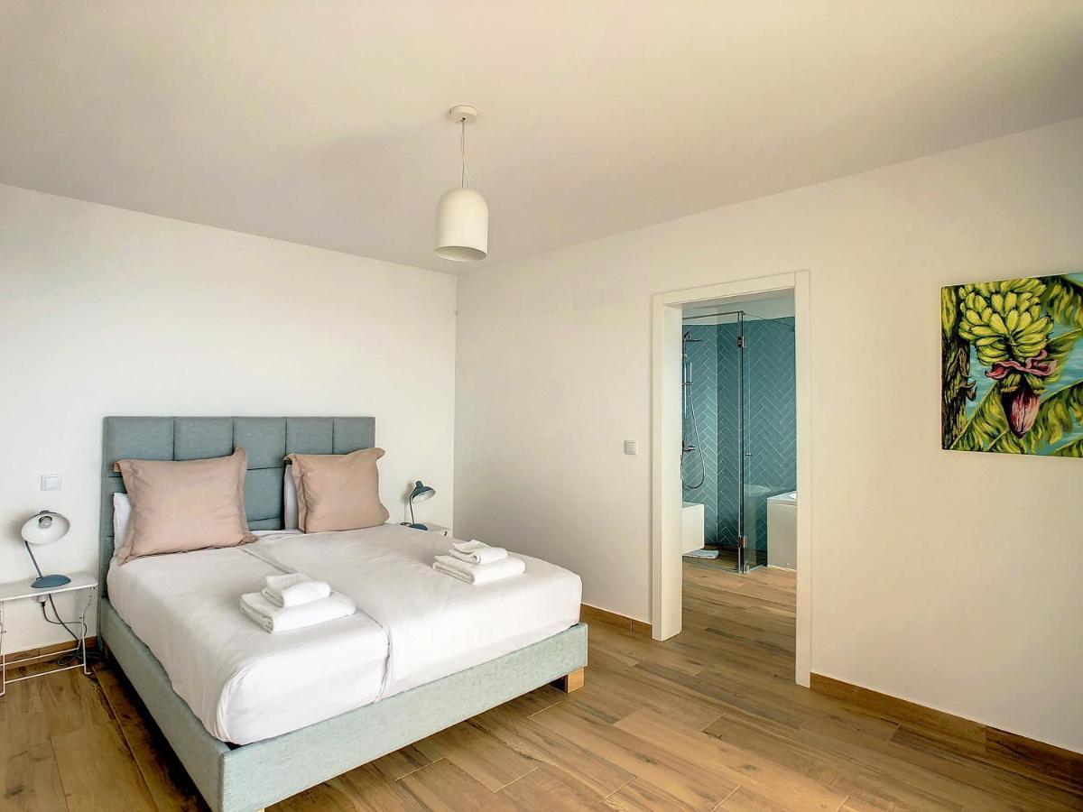 Villa Omar By Lovelystay Canhas Exterior photo