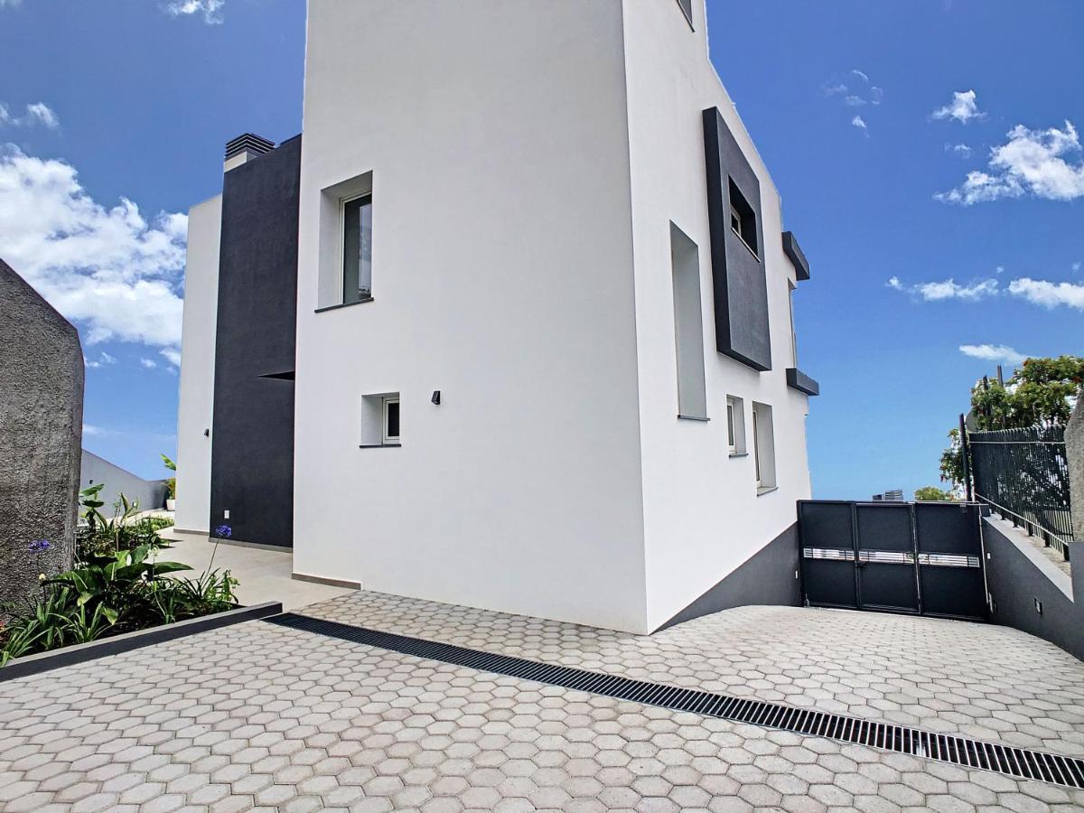 Villa Omar By Lovelystay Canhas Exterior photo